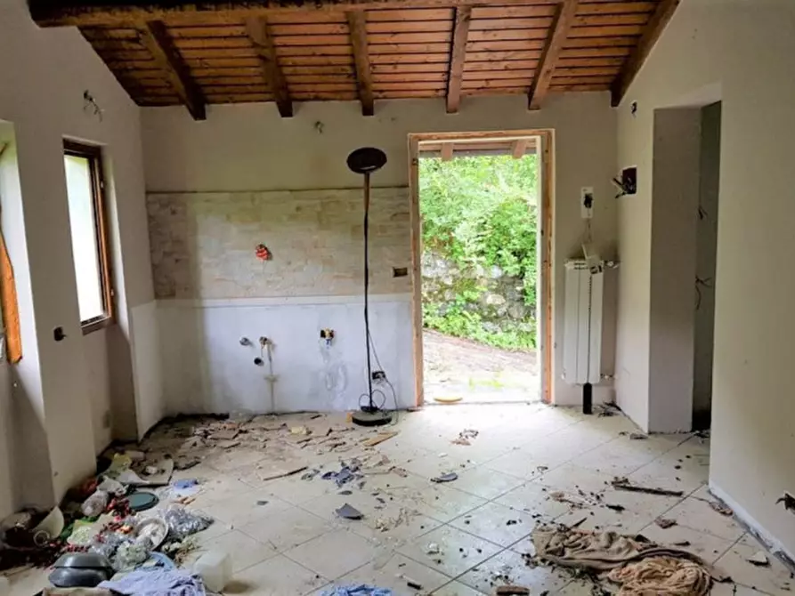 Immagine 9 di Appartamento in vendita  in Località Castello, N. 7 a Laino