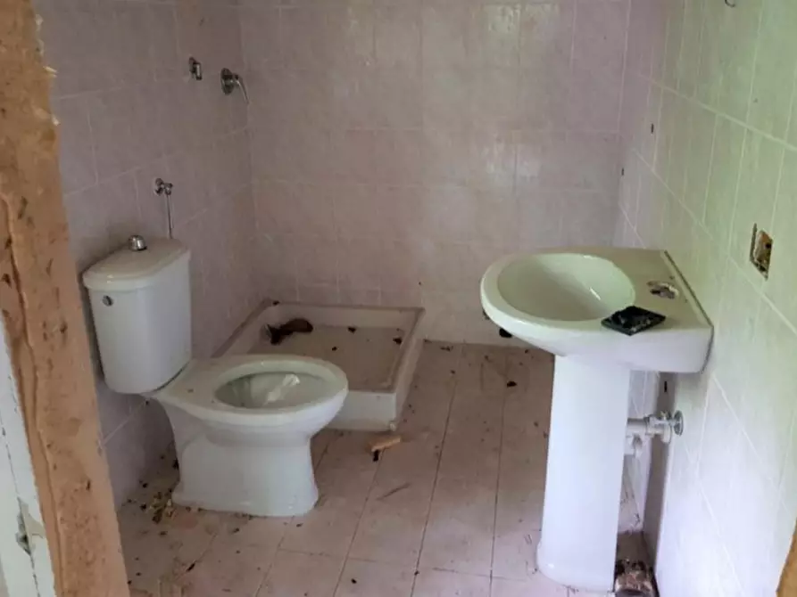 Immagine 10 di Appartamento in vendita  in Località Castello, N. 7 a Laino