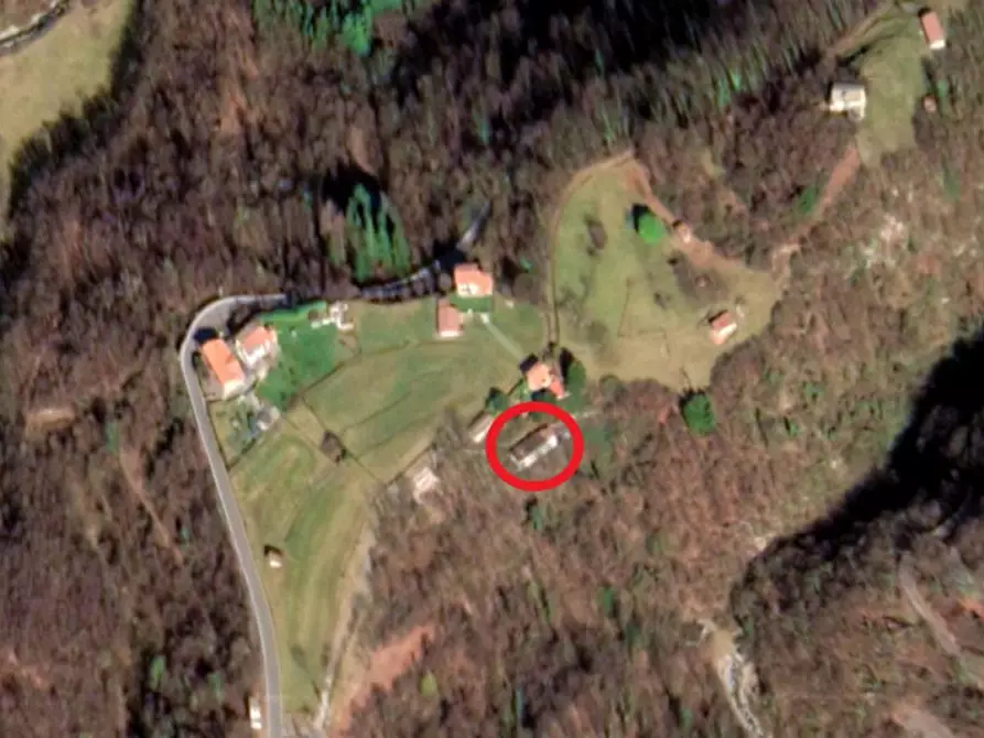 Immagine 2 di Appartamento in vendita  in Località Castello, N. 7 a Laino