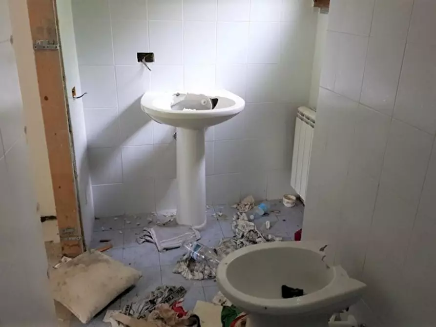 Immagine 4 di Appartamento in vendita  in Località Castello, N. 7 a Laino