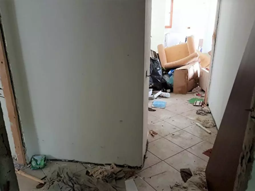 Immagine 11 di Appartamento in vendita  in Località Castello, N. 7 a Laino