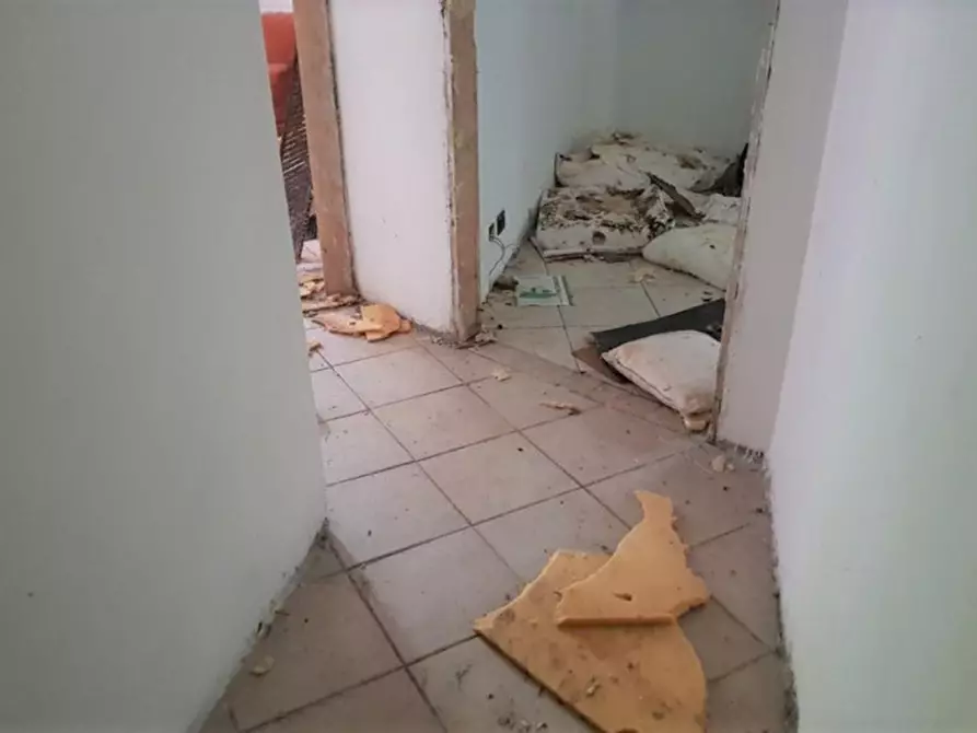 Immagine 16 di Appartamento in vendita  in Località Castello, N. 7 a Laino