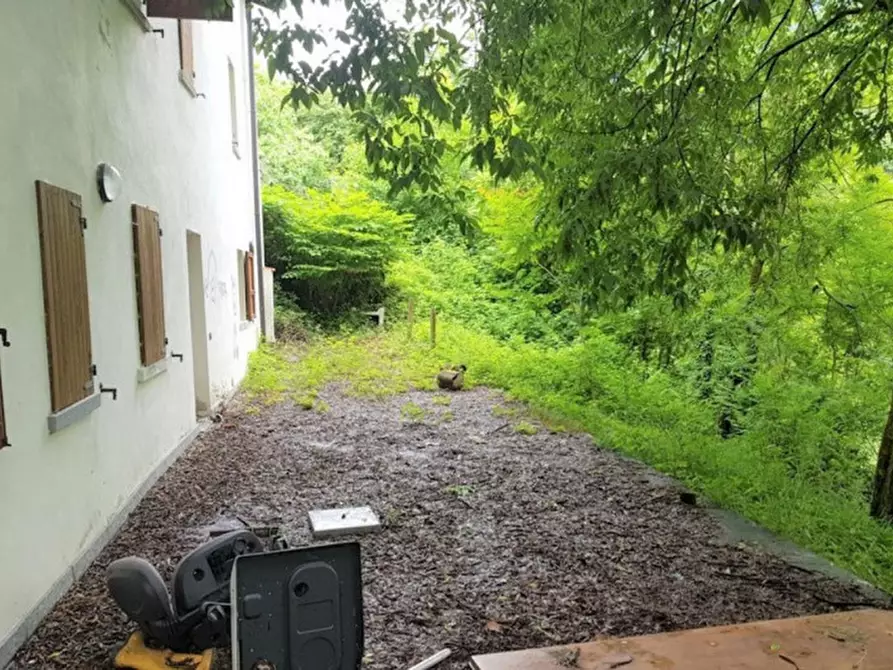 Immagine 23 di Appartamento in vendita  in Località Castello, N. 7 a Laino