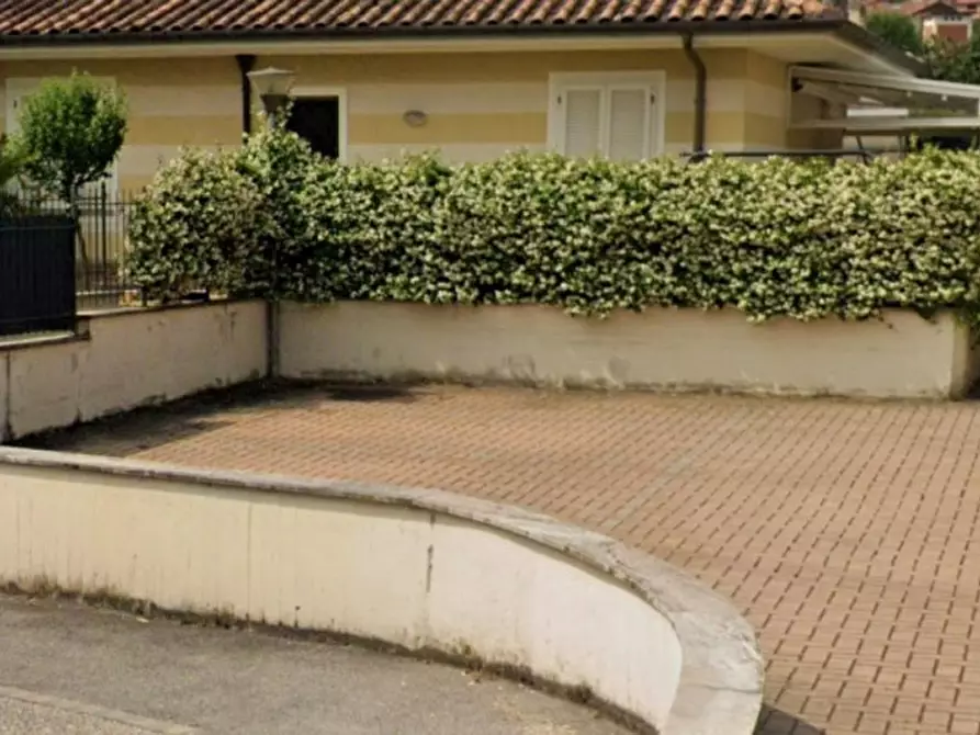 Immagine 3 di Posto auto in vendita  in Via Don Dario Flori, N. snc a Quarrata