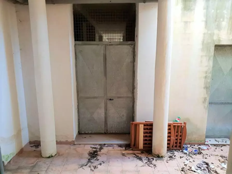Immagine 13 di Magazzino in vendita  in Via Montenegro, N. 181 a Lizzanello