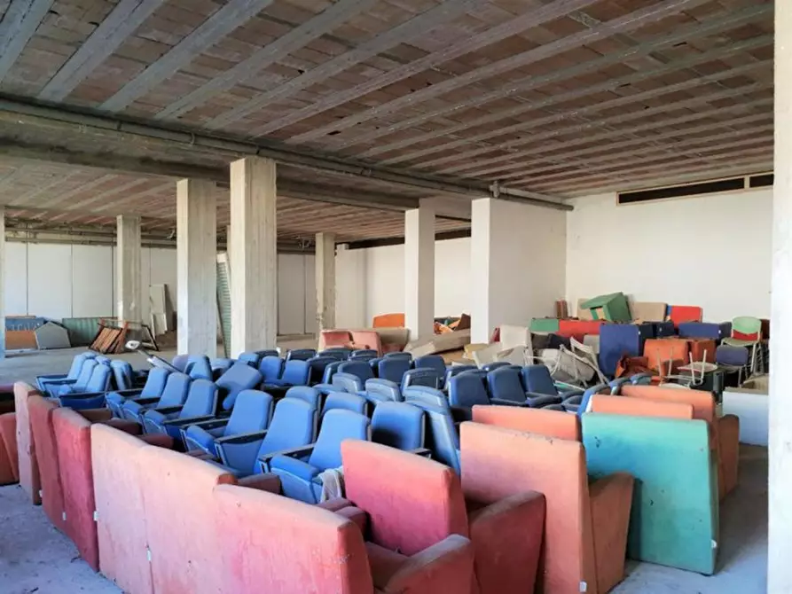 Immagine 19 di Magazzino in vendita  in Via Montenegro, N. 181 a Lizzanello