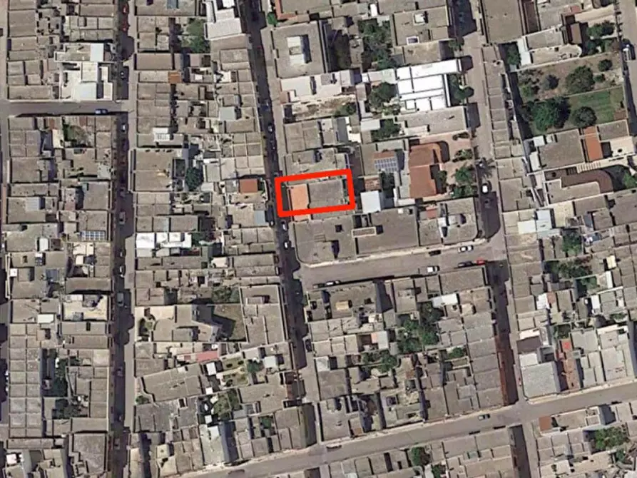 Immagine 2 di Negozio in vendita  in Via Trieste, N. 120 a San Donaci