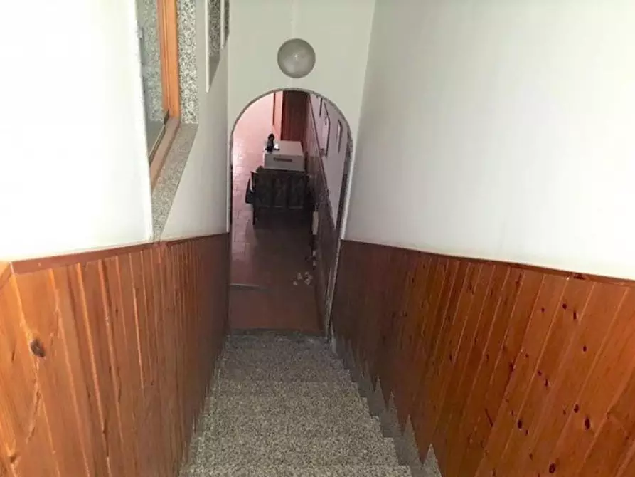 Immagine 15 di Negozio in vendita  in Via Trieste, N. 120 a San Donaci