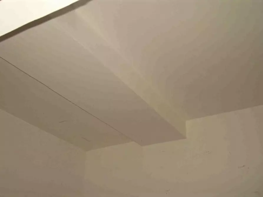 Immagine 6 di Cantina in vendita  in Via Trento, N. 77 a Brindisi