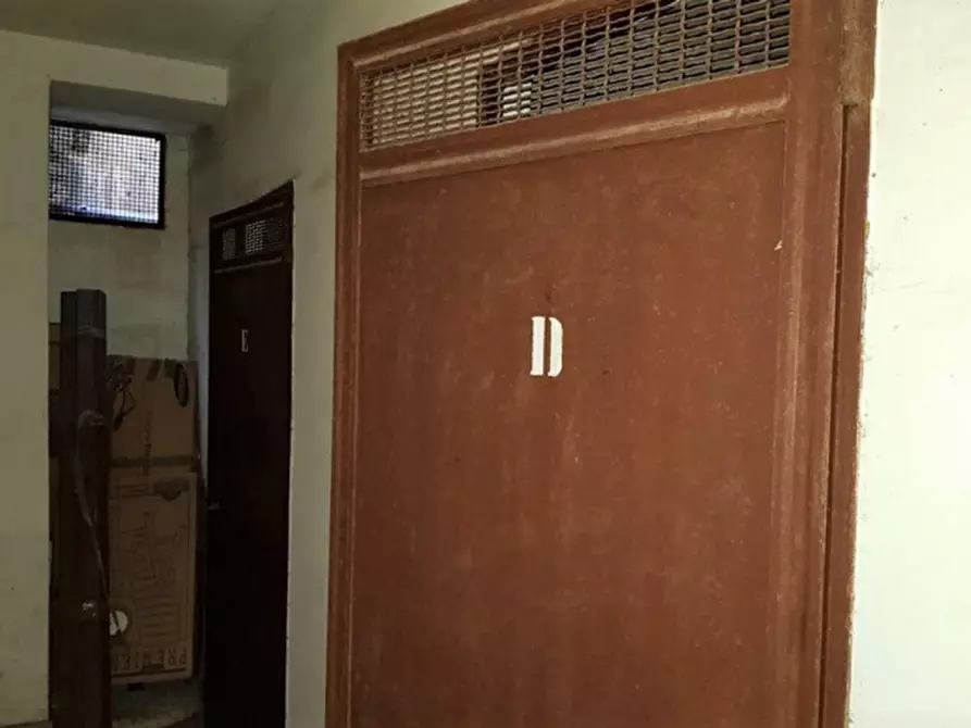 Immagine 3 di Cantina in vendita  in Via Trento, N. 77 a Brindisi