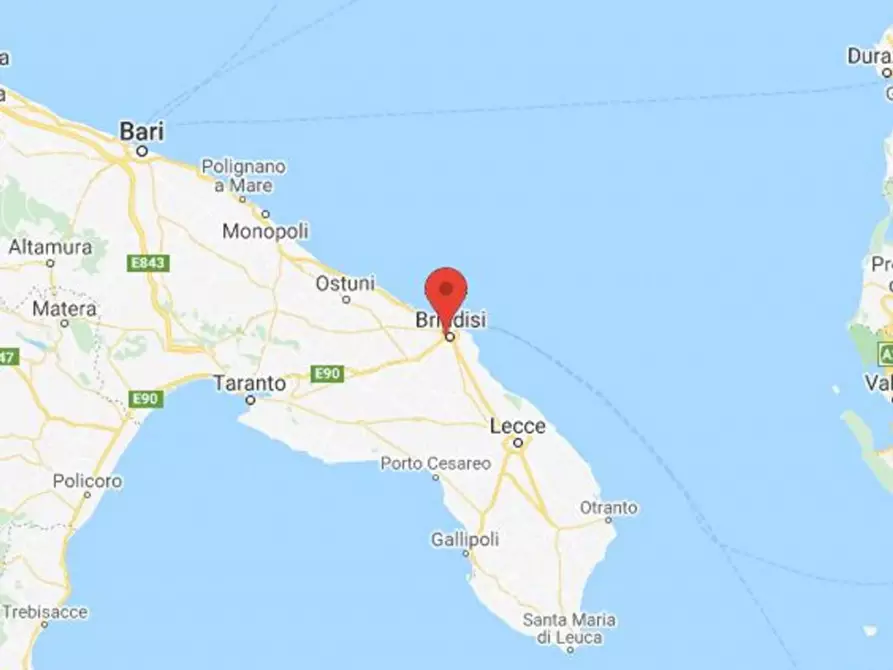 Immagine 20 di Cantina in vendita  in Via Trento, N. 77 a Brindisi