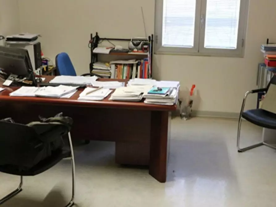 Immagine 6 di Ufficio in vendita  in via 1 Maggio, N. 20E a Trevi