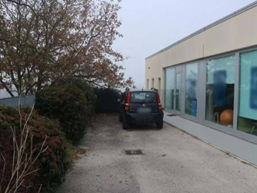 Immagine 9 di Ufficio in vendita  in via 1 Maggio, N. 20E a Trevi