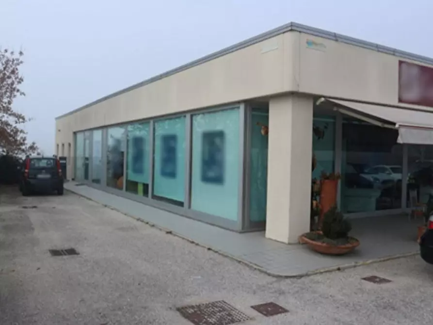 Immagine 10 di Ufficio in vendita  in via 1 Maggio, N. 20E a Trevi