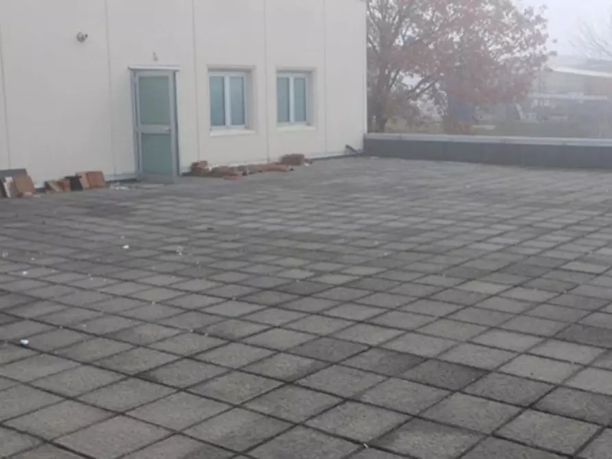 Immagine 13 di Ufficio in vendita  in via 1 Maggio, N. 20E a Trevi