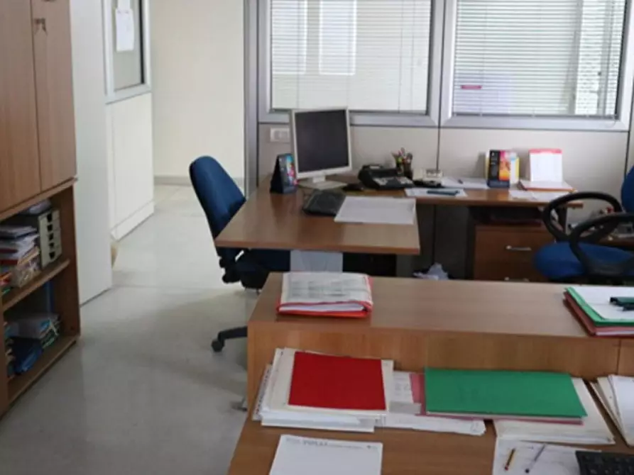 Immagine 18 di Ufficio in vendita  in via 1 Maggio, N. 20E a Trevi