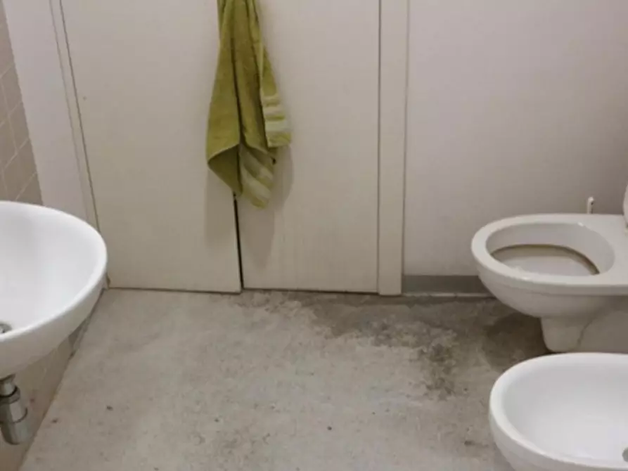 Immagine 23 di Ufficio in vendita  in via 1 Maggio, N. 20E a Trevi