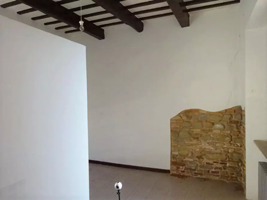 Immagine 25 di Villa in vendita  in Traversa delle Cartiere, N. 31 a Tolentino