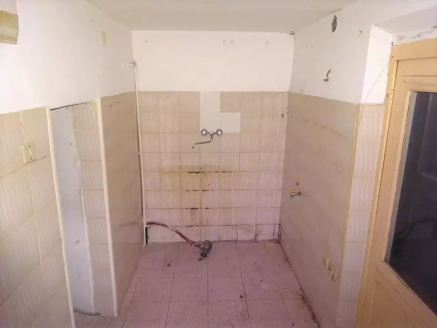 Immagine 29 di Villa in vendita  in Traversa delle Cartiere, N. 31 a Tolentino