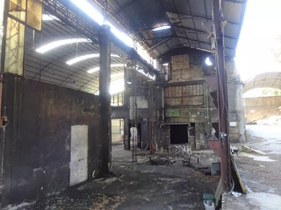 Immagine 16 di Capannone industriale in vendita  in viale XXX Giugno, N. 70 a Tolentino