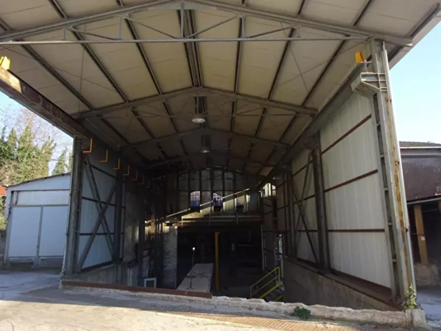 Immagine 19 di Capannone industriale in vendita  in viale XXX Giugno, N. 70 a Tolentino