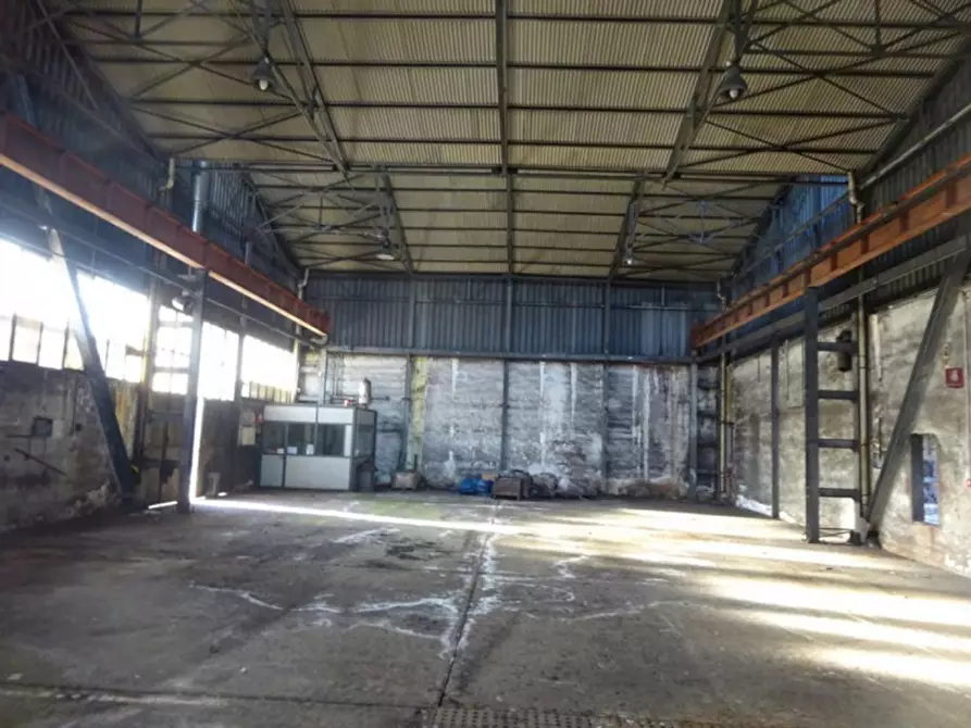 Immagine 21 di Capannone industriale in vendita  in viale XXX Giugno, N. 70 a Tolentino