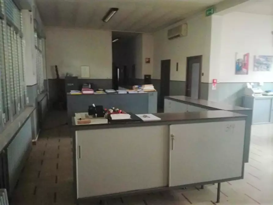 Immagine 26 di Capannone industriale in vendita  in viale XXX Giugno, N. 70 a Tolentino