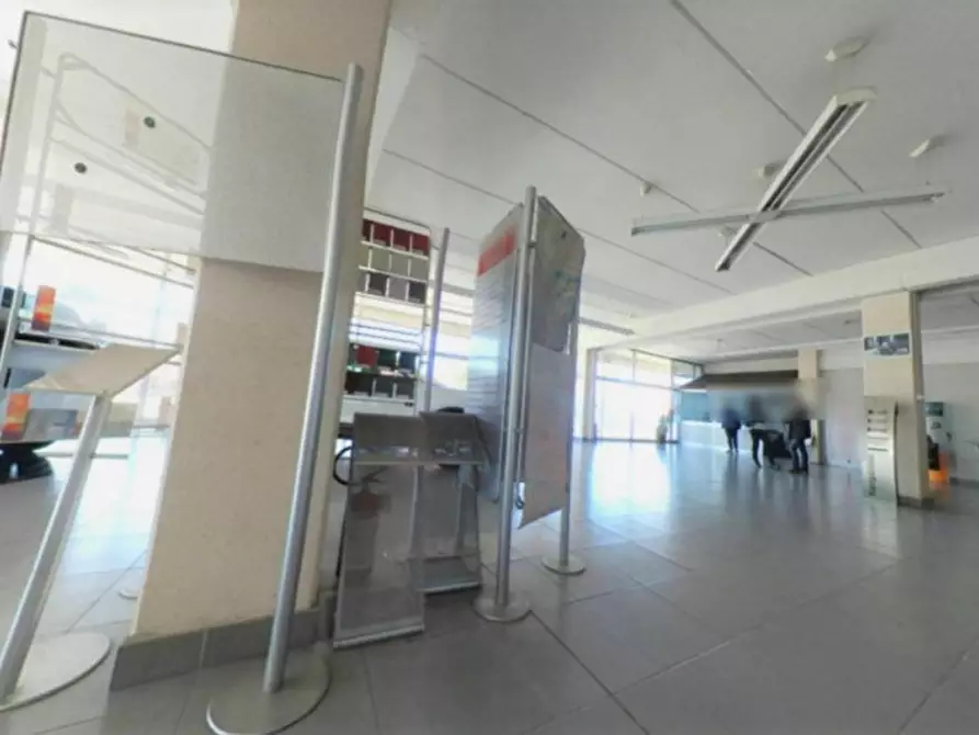 Immagine 4 di Negozio in vendita  in Via Filippo Longo, N. 53 a Magione