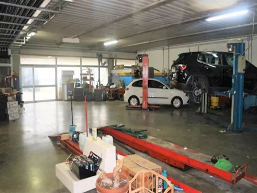 Immagine 7 di Negozio in vendita  in Via Filippo Longo, N. 53 a Magione