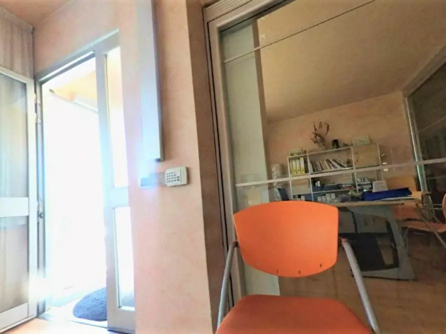 Immagine 12 di Negozio in vendita  in Via Filippo Longo, N. 53 a Magione