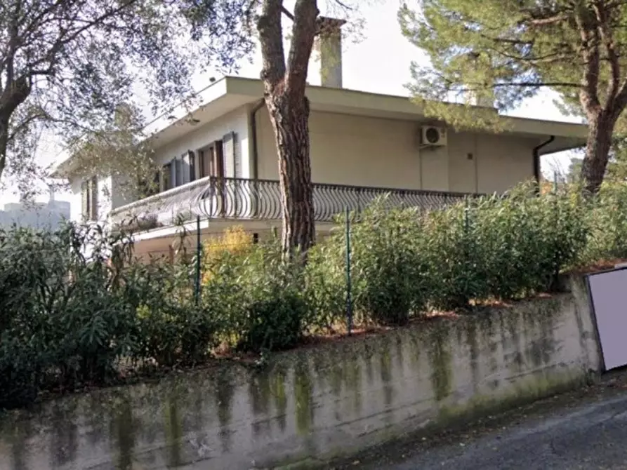 Immagine 5 di Villa in vendita  in Via Marco Polo, N. 43 a Osimo