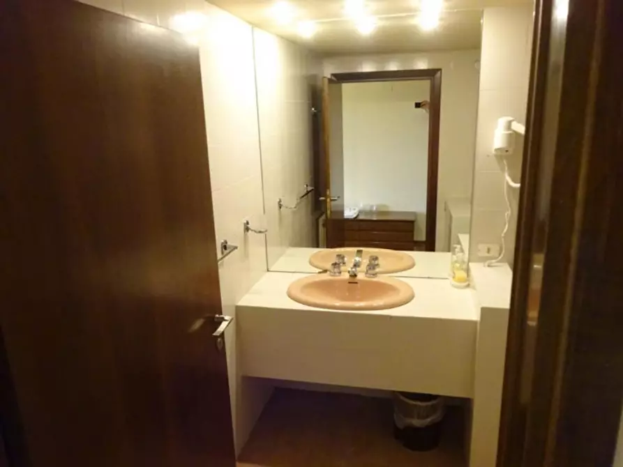 Immagine 17 di Hotel in vendita  in Viale Della Vittoria, N. 7 a Montefalco