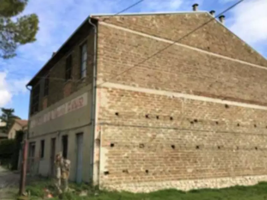 Immagine 1 di Palazzo in vendita  in Via Marconi, N. snc a Spello