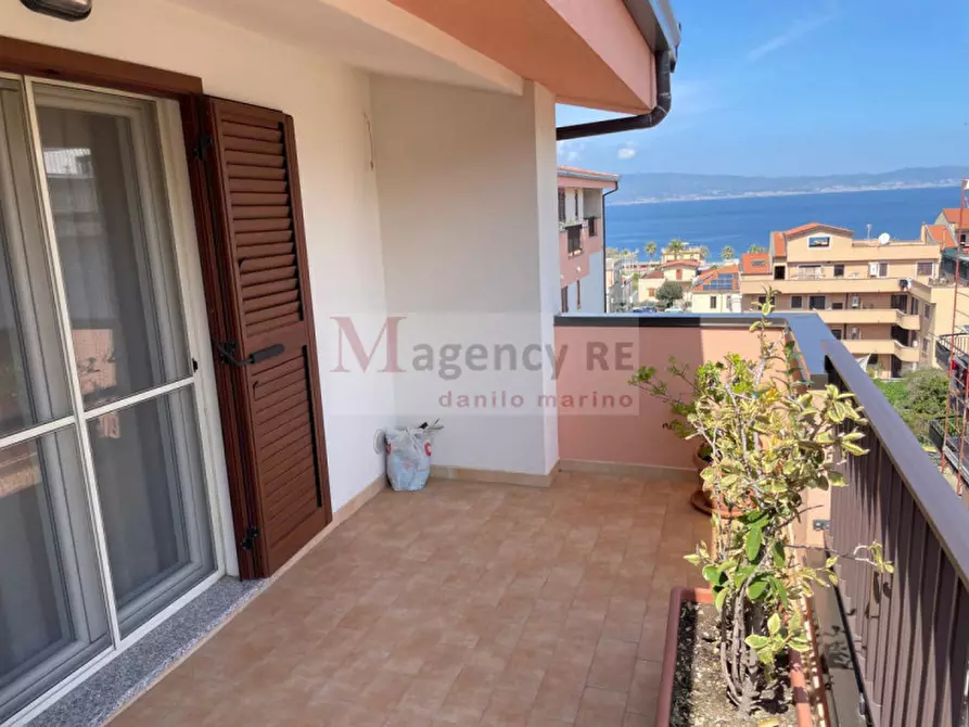 Immagine 5 di Appartamento in vendita  in 17 Via Augusta a Reggio Di Calabria