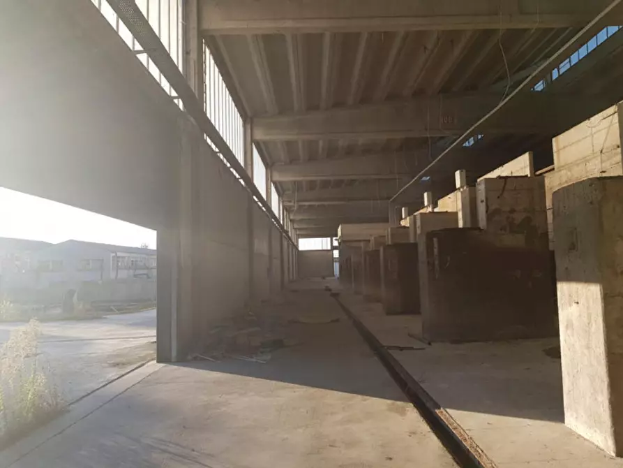 Immagine 8 di Capannone industriale in vendita  in Frazione Ca' Bianca a Somaglia