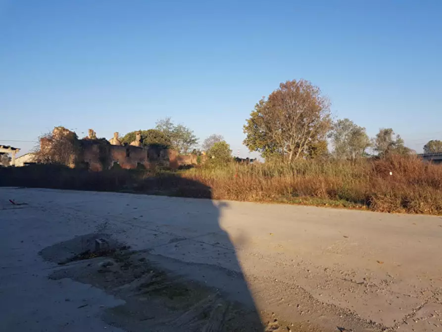 Immagine 30 di Capannone industriale in vendita  in Frazione Ca' Bianca a Somaglia