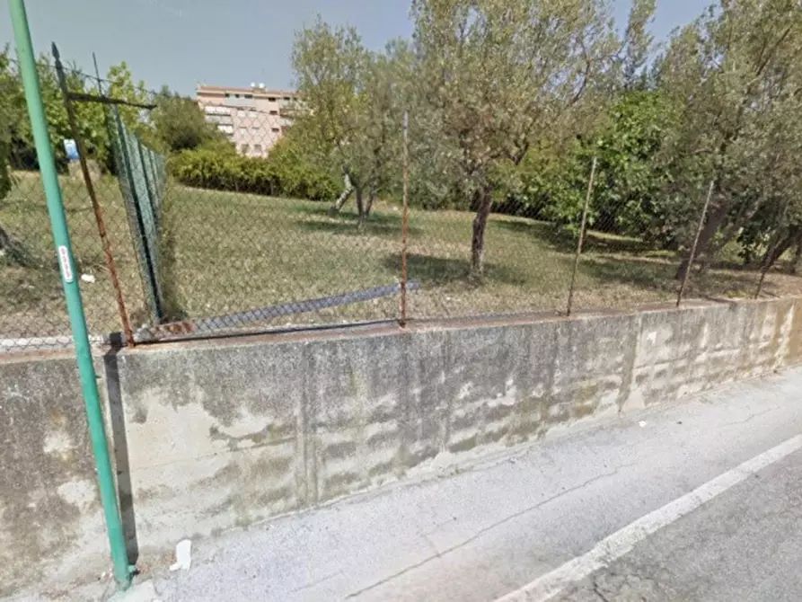 Immagine 12 di Terreno in vendita  in Salita Cellini a Pescara