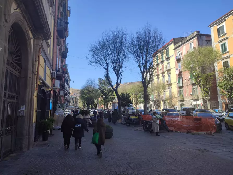 Immagine 65 di Attività commerciale in affitto  in Via Foria 138 a Napoli