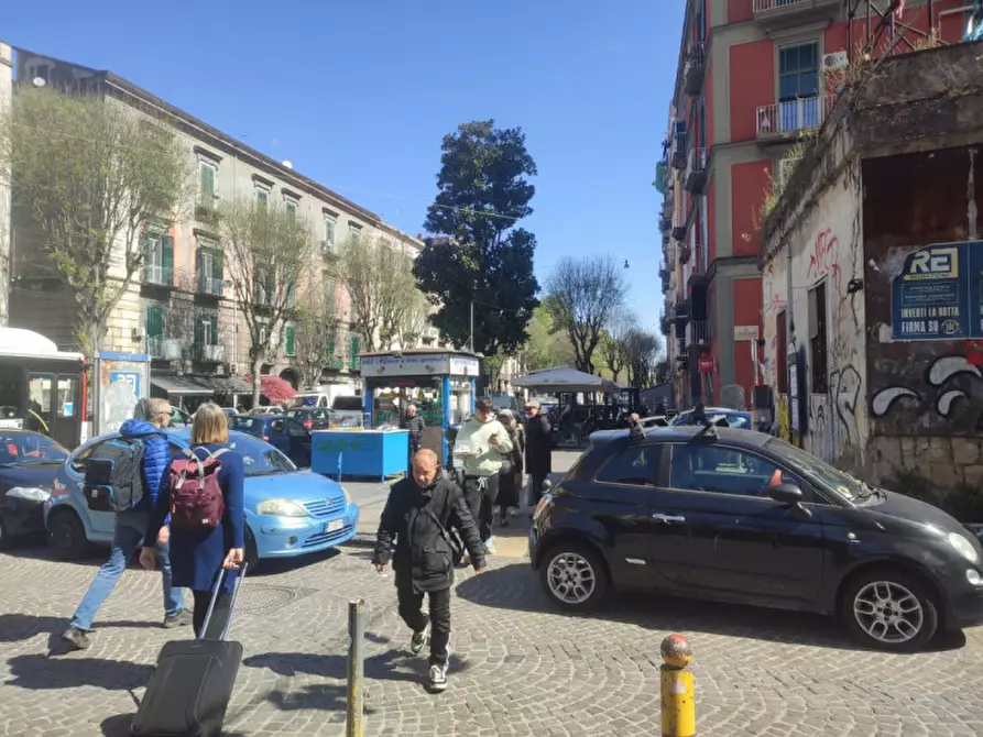 Immagine 68 di Attività commerciale in affitto  in Via Foria 138 a Napoli