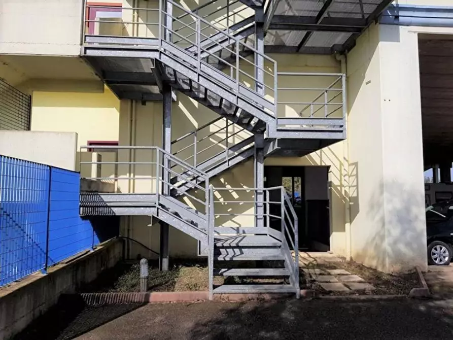 Immagine 13 di Negozio in vendita  in Località Cracaxia a San Gavino Monreale