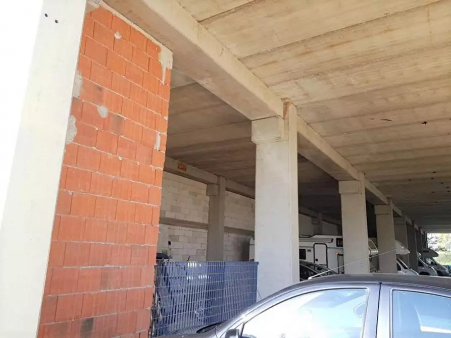 Immagine 30 di Negozio in vendita  in Località Cracaxia a San Gavino Monreale