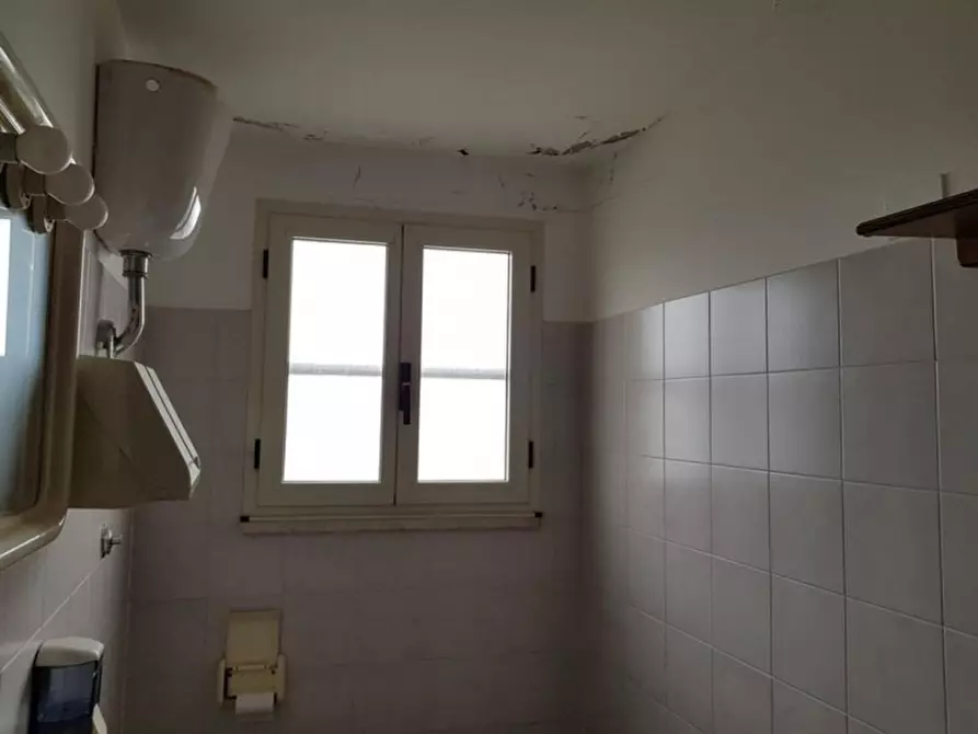 Immagine 4 di Ufficio in vendita  in Via Garibaldi, N. 86 a Serrenti