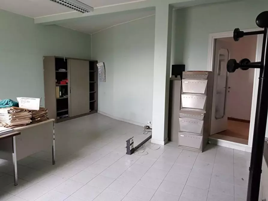 Immagine 24 di Ufficio in vendita  in Via Garibaldi, N. 86 a Serrenti