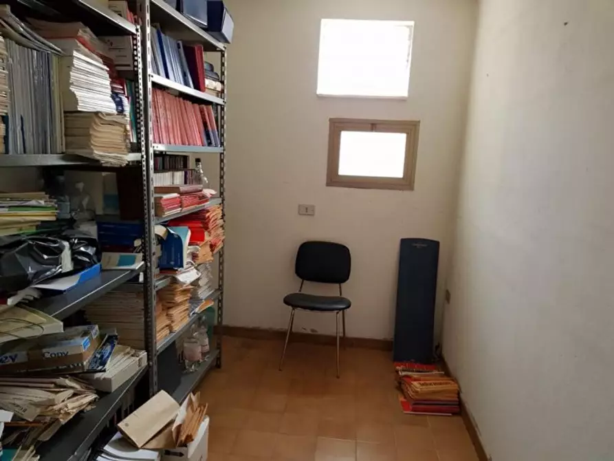 Immagine 26 di Ufficio in vendita  in Via Garibaldi, N. 86 a Serrenti