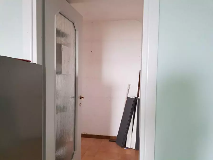Immagine 30 di Ufficio in vendita  in Via Garibaldi, N. 86 a Serrenti