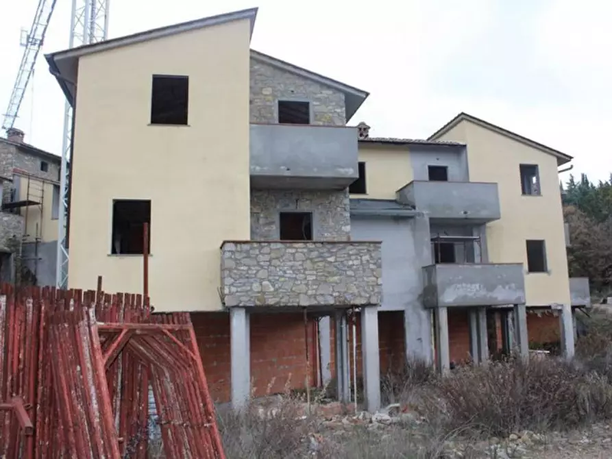 Immagine 11 di Terreno in vendita  in Croce Fiorentina a Castellina In Chianti