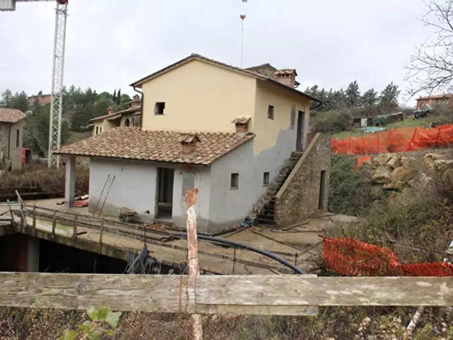 Immagine 19 di Terreno in vendita  in Croce Fiorentina a Castellina In Chianti