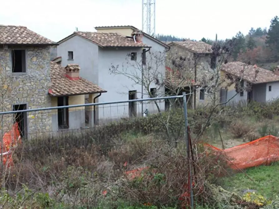 Immagine 26 di Terreno in vendita  in Croce Fiorentina a Castellina In Chianti