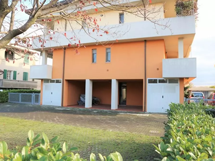 Immagine 5 di Posto auto in vendita  in Via Montanara, N. 5 bis a Forli'