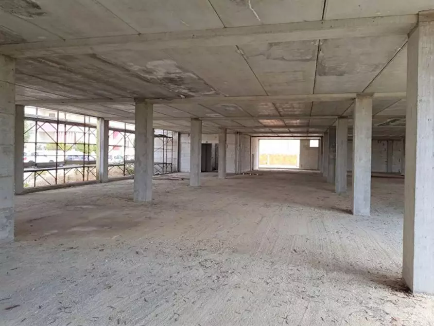 Immagine 4 di Attività commerciale in vendita  in Via Su Furraghe a Olmedo